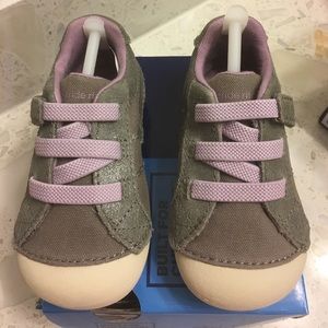 Brand new stride rite skylar size 5
